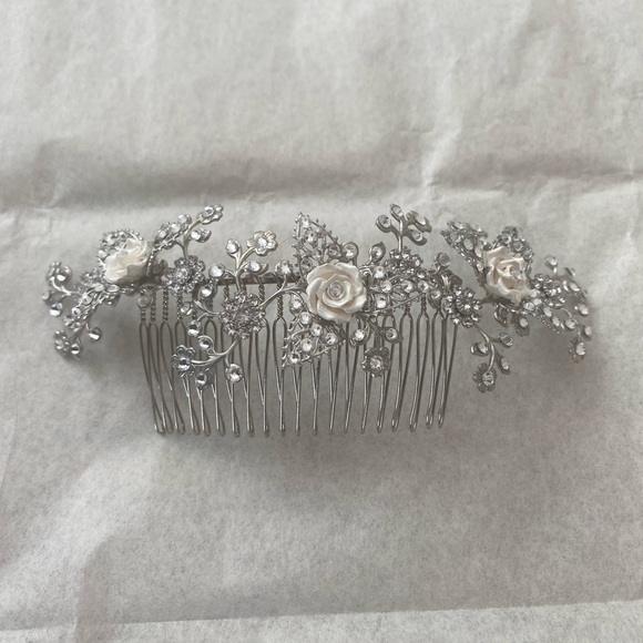 Wedding Hair Comb - Crystals and Hand Painted Flowers - Picture 3 of 5